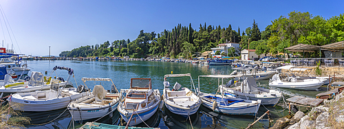 View of harbour boats at Ipsos, Ipsos, Corfu, Ionian Sea, Greek Islands, Greece, Europe