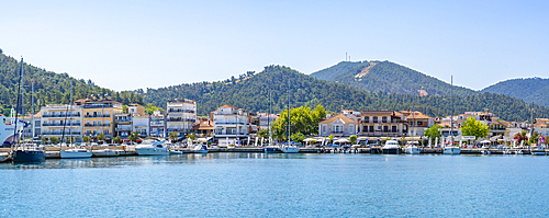 View of boats and harbour in Thassos Town, Thassos, Aegean Sea, Greek Islands, Greece, Europe