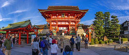 View of Fushimi Inari Shrine at dusk, Fukakusa Yabunouchicho, Fushimi Ward, Kyoto, Honshu, Japan