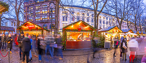 View of Christmas market during winter at dusk, Stortingsparken, Oslo, Norway, Scandinavia, Europe