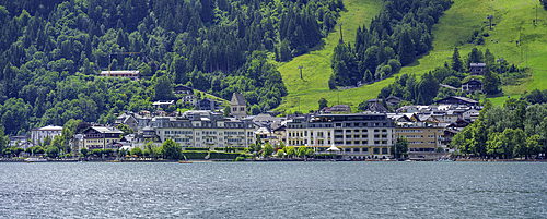 View of Zell am See from tour boat on Lake Zell on a sunny day, Zell am See, Salzburg, Austria, Europe