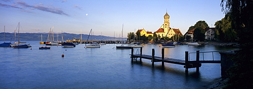 Church of Saint George on Lake Constance at sunrise, Wasserburg am Bodensee, Bavaria, Germany, Europe