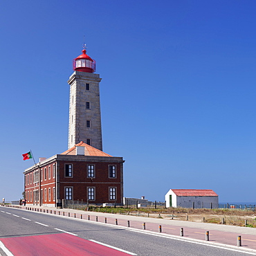 Farol Penedo da Saudade lighthouse, Sao Pedro de Moel, Atlantic Ocean, Portugal, Europe