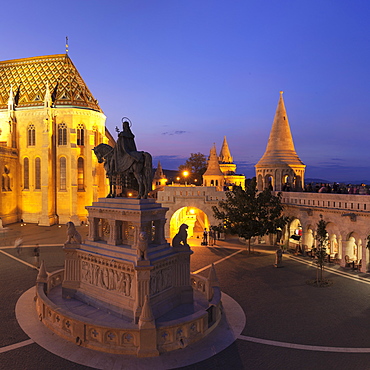 Equestrian statue of King Stephen I, Matthias Church, Fisherman's Bastion, Budapest, Hungary, Europe