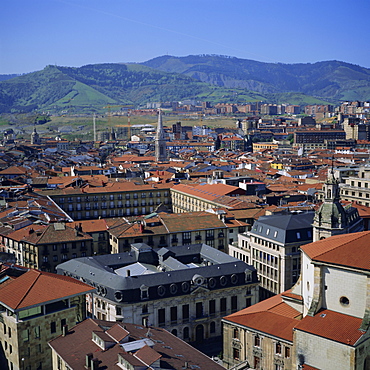 View across old town, Bilbao, capital of the Basque province of Vizcaya (Pais Vasco), Spain, Europe