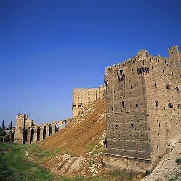 The Monumental Gateway to the Arab Citadel, built in 1260, Aleppo, UNESCO World Heritage Site, Syria, Middle East