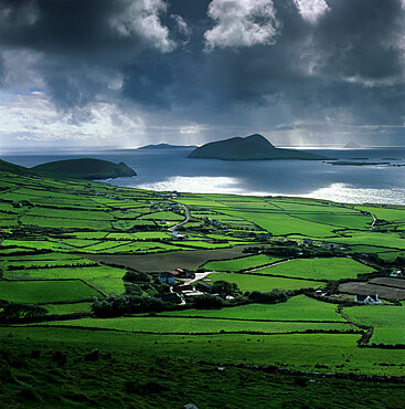 View over Blasket Sound to the Blasket Islands and Slea Head, The Dingle Peninsula, County Kerry, Munster, Republic of Ireland, Europe