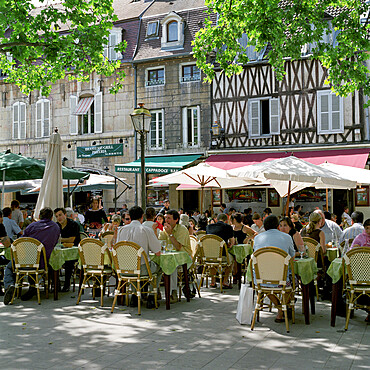 Restaurants in old town, Dijon, Burgundy, France, Europe