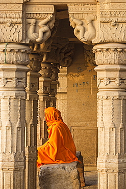 Submerged Shiva temple, Sindhia Ghat, Varanasi, Uttar Pradesh, India, Asia