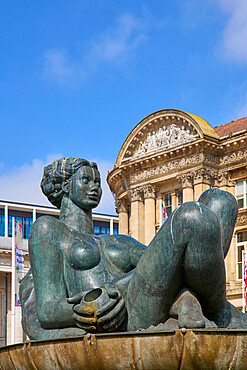 Floozie in the Jacuzzi fountain in front of the Council House, Victoria Square, Birmingham, West Midlands, England, United Kingdom, Europe