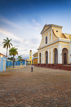 Iglesia Parroquial de la Santisima Trinidad, Plaza Mayor, Trinidad, UNESCO World Heritage Site, Sancti Spiritus Province, Cuba, West Indies, Caribbean, Central America