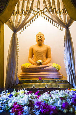 Temple of the Sacred Tooth Relic (Sri Dalada Maligawa), Buddha statue in a lotus position, Kandy, Sri Lanka, Asia