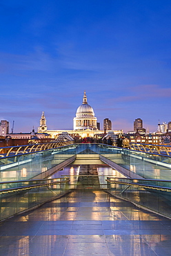 St. Pauls Cathedral at night, seen across Millennium Bridge, City of London, London, England, United Kingdom, Europe