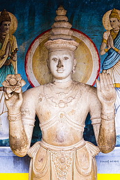 Statue at Ruvanvelisaya Dagoba, Mahavihara (The Great Monastery), Anuradhapura, UNESCO World Heritage Site, Cultural Triangle, Sri Lanka,Asia