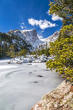 Bear Lake in winter, Rocky Mountain National Park, Colorado, United States of America, North America 