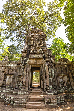 Baphuon Temple in Angkor Thom, Angkor, UNESCO World Heritage Site, Siem Reap Province, Cambodia, Indochina, Southeast Asia, Asia 