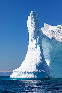 Huge icebergs from the Ilulissat Icefjord stranded on a former terminal moraine in Ilulissat, Greenland, Denmark, Polar Regions