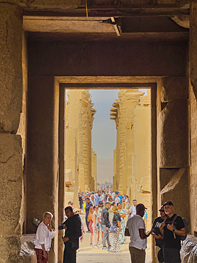 The Great Hypostyle Hall, Karnak Temple Complex, a vast mix of temples, pylons, and chapels, UNESCO World Heritage Site, near Luxor, Thebes, Egypt, North Africa, Africa