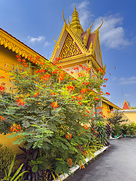 Exterior view of the Royal Palace grounds in Phnom Penh, Cambodia, Indochina, Southeast Asia, Asia