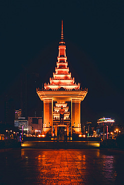 Independence Monument at night in Phnom Penh; Phnom Penh, Phnom Penh, Cambodia