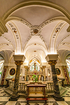 Interior, The Basilica di Sant'Antonino, Sorrento, Campania, Italy, Europe