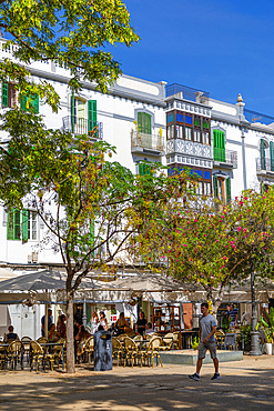 Shops and Restaurants on the Passeig de Vara de Rey, ibiza, Ibiza, Balearic Islands, Spain