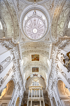 Interior of the Church of St. Peter and St. Paul, Vilnius, Lithuania, Northern Europe