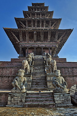 Nyatapola Siddhi Lakshmi Temple (Ngatapola Temple), Taumadhi Tole Square, UNESCO World Heritage Site, Bhaktapur, Nepal, Asia