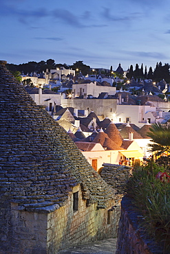 Trulli, traditional houses, Rione Monti area, Alberobello, UNESCO World Heritage Site, Valle d'Itria, Bari district, Puglia, Italy, Europe