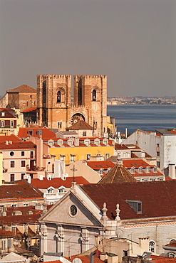 Se Cathedral at sunset, Alfama, Lisbon, Portugal, Europe