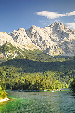 Eibsee Lake and Zugspitze Mountain, near Grainau, Werdenfelser Land range, Upper Bavaria, Bavaria, Germany, Europe