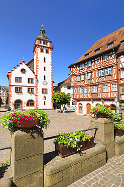 Town hall and Palmsches Haus on market square, Mosbach, Neckartal Valley, Odenwald, Baden-Wurttemberg, Germany, Europe