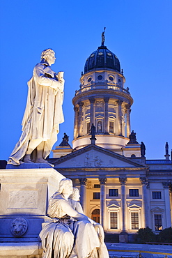 Franzosicher Dom (French Cathedral) and Schiller Monument, Gendarmenmarkt, Mitte, Berlin, Germany, Europe