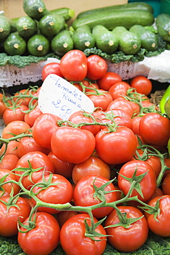 Vegetables for sale, Mercado Centra (Central Market), Valencia, Comunidad Valencia, Spain, Europe 