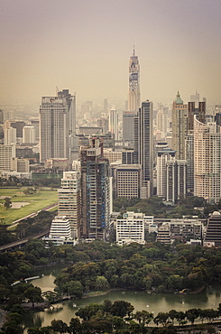 Bangkok skyline, including Baiyoke Tower II (304m) and Lumphini Park, Bangkok, Thailand.