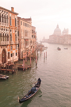 Beautiful Grand Canal, winter fog, gondola, Basilica Santa Maria della Salute, Venice, UNESCO World Heritage Site, Veneto, Italy, Europe