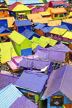 The brightly painted Warna-warni kampong or shanty town (slum), Malang, Java, Indonesia, Southeast Asia, Asia