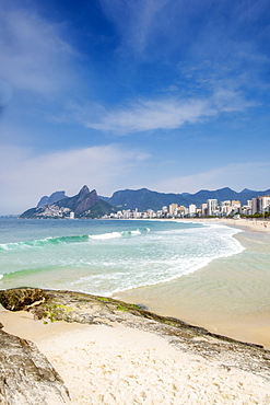 View of Ipanema Beach from the Arpoador rocks, Arpoador, Rio de Janeiro, Brazil, South America