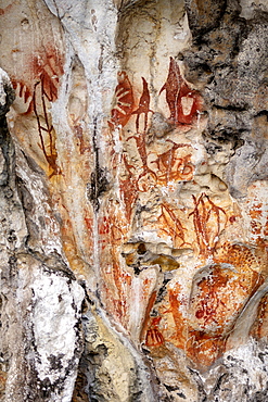 Prehistoric rock art in Misool, Raja Ampat, West Papua, Spice Islands, Indonesia, Southeast Asia, Asia