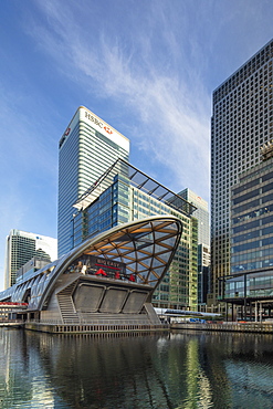 View of Norman Foster's Crossrail station in the Canary Wharf financial and business district, Docklands, Isle of Dogs, Tower Hamlets, London, England, United Kingdom, Europe