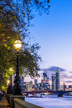 Victorian gaslamps in Westminster, Vauxhall Bridge, illuminated buildings in Nine Elms, London, England, United Kingdom, Europe