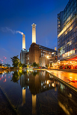 The newly re-built Battersea Power Station and surrounding apartments and restaurants, Nine Elms, Wandsworth, London, England, United Kingdom, Europe