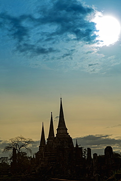 Silhouetted chedis (stupas), Ayutthaya, UNESCO World Heritage Site, Thailand, Southeast Asia, Asia