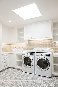 Modern laundry room