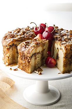 Pecan coffee cake with cherries