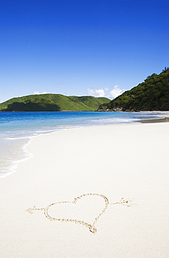 USA, United States Virgin Islands, St. John, Cinnamon Bay, Heart shape drawn in sand