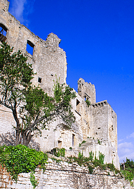 Ruins of Castle Marquis de Sade against clear sky