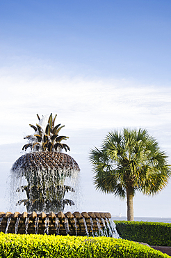 Iconic Pineapple Fountain at Waterfront Park