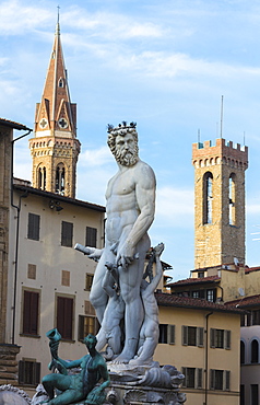 Fountain of Neptune frames the Palazzo del Bargello, Florence, UNESCO World Heritage Site, Tuscany, Italy, Europe