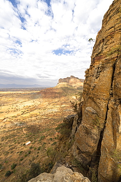 Access trail to Abuna Yemata Guh church through tall rocks of Gheralta Mountains, Tigray Region, Ethiopia, Africa